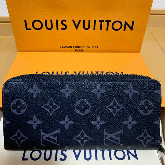 LOUIS VUITTON(ルイヴィトン)のルイヴィトン モノグラム エクリプス ジッピーウォレット ヴェルティカル最終値下 メンズのファッション小物(長財布)の商品写真