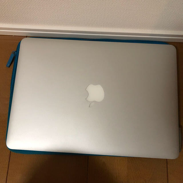 PC/タブレットMacBook Air 13インチ 2012