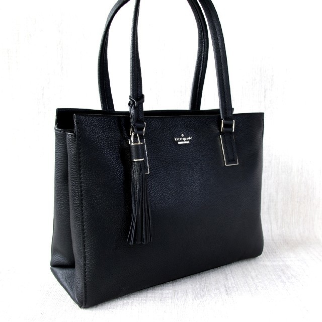 バッグケイトスペード kate spade タッセル付 naomi tote