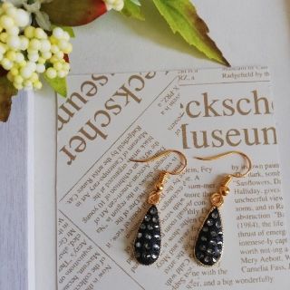 スワロフスキー(SWAROVSKI)のブラックダイヤのピアス(ピアス)