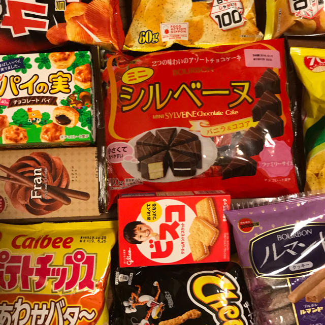 お菓子詰め合わせ 食品/飲料/酒の食品(菓子/デザート)の商品写真