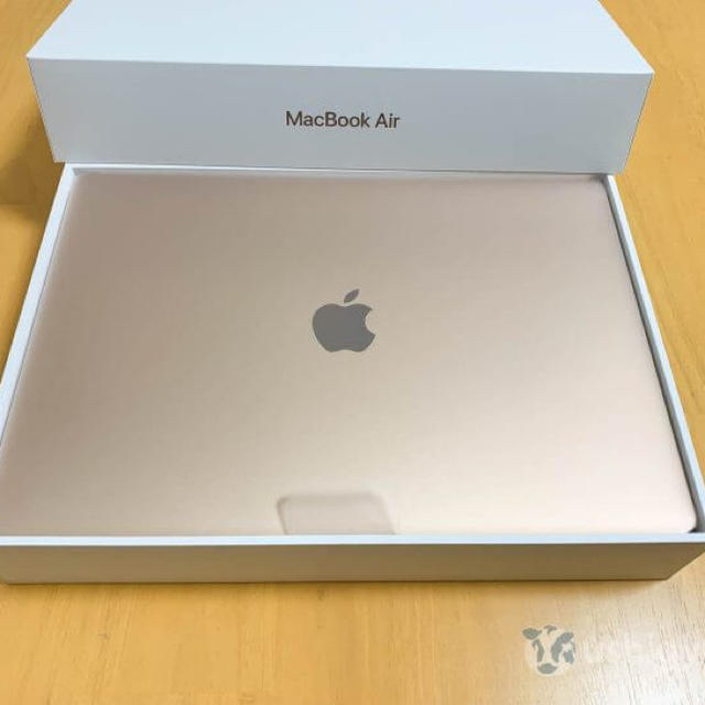 《値下げしました！》Macbook Air 2019年モデル ゴールド