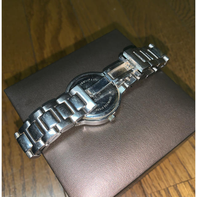 Gucci(グッチ)のGUCCI 時計 メンズ 8900M 箱なしなら500円引き メンズの時計(腕時計(アナログ))の商品写真
