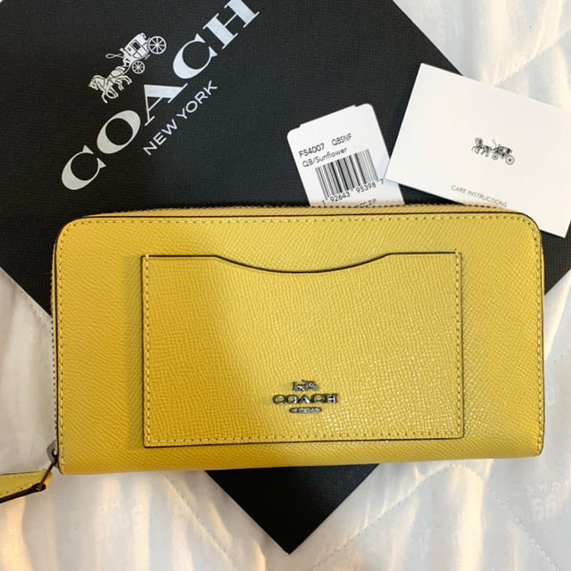 【新品未使用】COACH イエロー  長財布 金運カラー♩