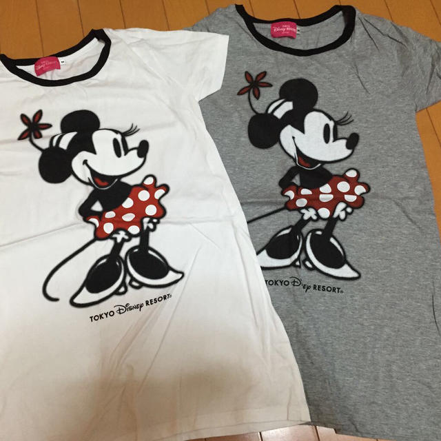 Disney(ディズニー)のディズニー♡Tシャツ2枚組  レディースのトップス(Tシャツ(半袖/袖なし))の商品写真