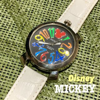 ディズニー(Disney)の未使用❤️ Disney  ミッキービッグフェイス 型押しレザーベルト腕時計(キャラクターグッズ)