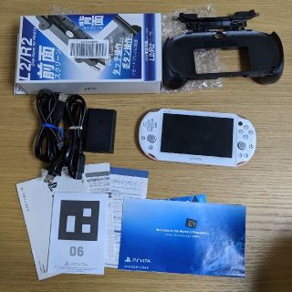 ソニー(SONY)のPSvita PCH-2000ZA19(ピンク)/箱無し(家庭用ゲーム機本体)