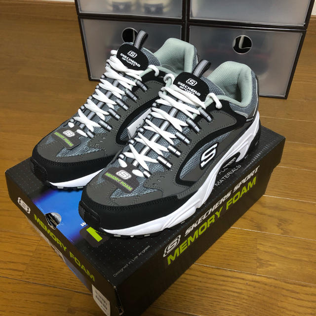 SKECHERS(スケッチャーズ)の新品 未使用 skechers stamina メンズの靴/シューズ(スニーカー)の商品写真