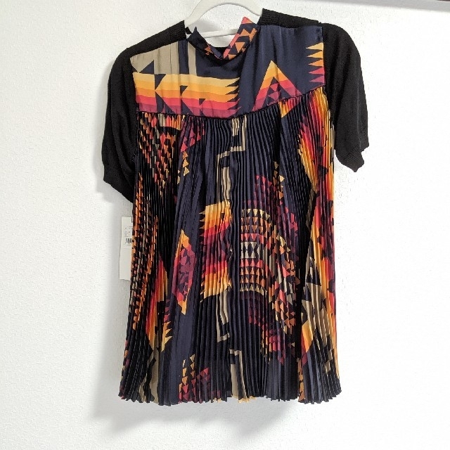 ☆新品、未使用☆sacai　ニット