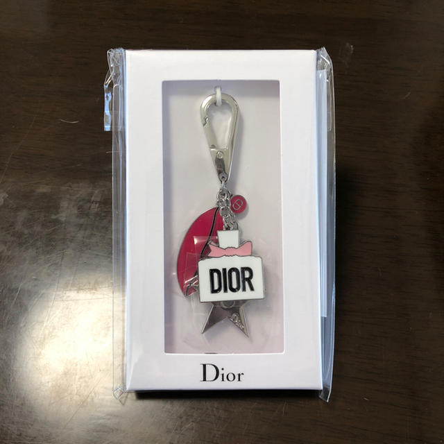 Dior(ディオール)の新品未開封！Dior キーホルダー レディースのファッション小物(キーホルダー)の商品写真