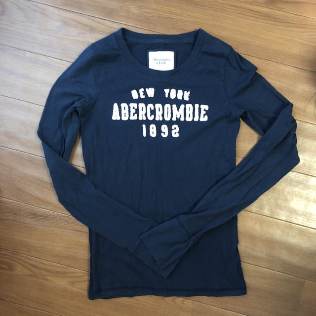 Abercrombie&Fitch(アバクロンビーアンドフィッチ)のアバクロンビー&フィッチ 長袖Ｔシャツ レディースのトップス(Tシャツ(長袖/七分))の商品写真