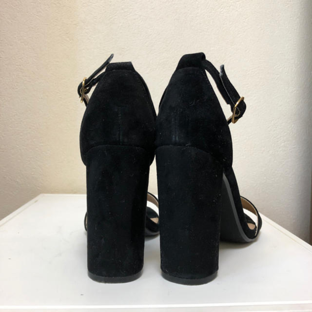 Steve Madden(スティーブマデン)のSTEVE MADDEN のBlackサンダル レディースの靴/シューズ(サンダル)の商品写真