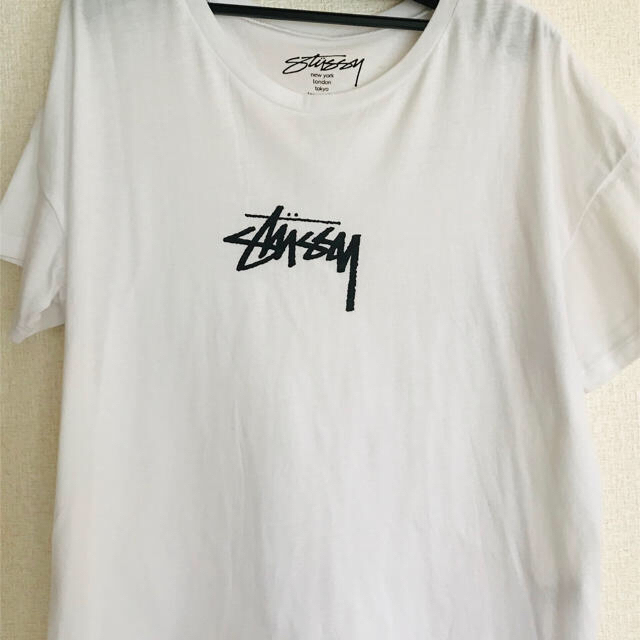 STUSSY(ステューシー)のお値下げ stussy レディースTシャツ Mサイズ レディースのトップス(Tシャツ(半袖/袖なし))の商品写真