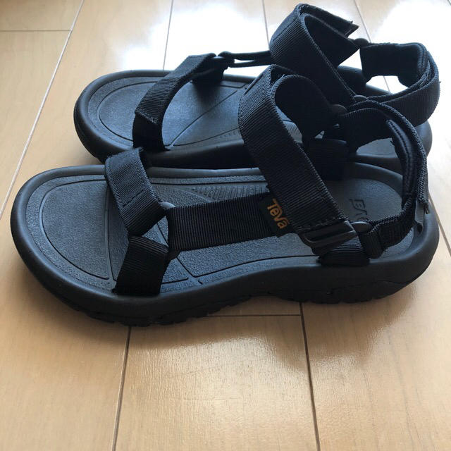 Teva(テバ)の専用！      テバtevaハリケーンXLT2 22cm レディースの靴/シューズ(サンダル)の商品写真