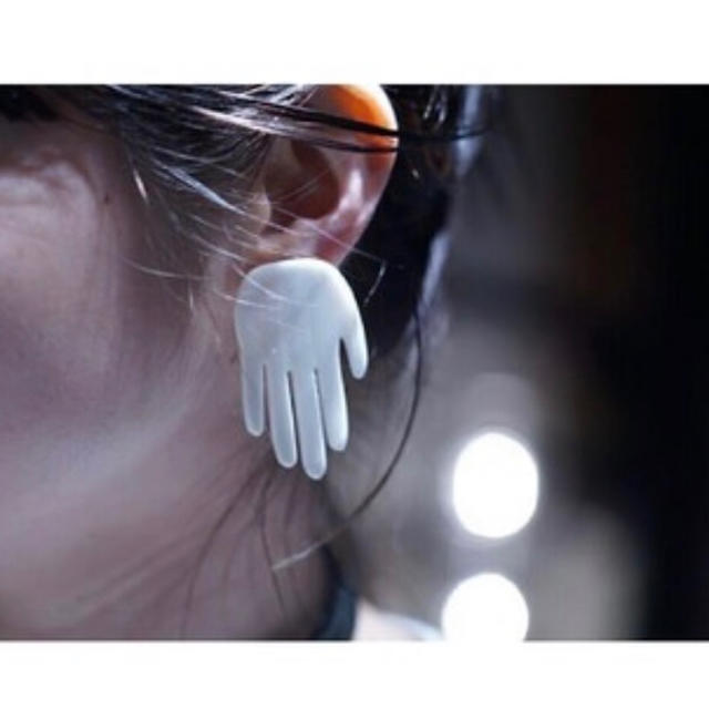 レディース8UEDE Patch Bone Earcuff イヤリング(マルジェラ)