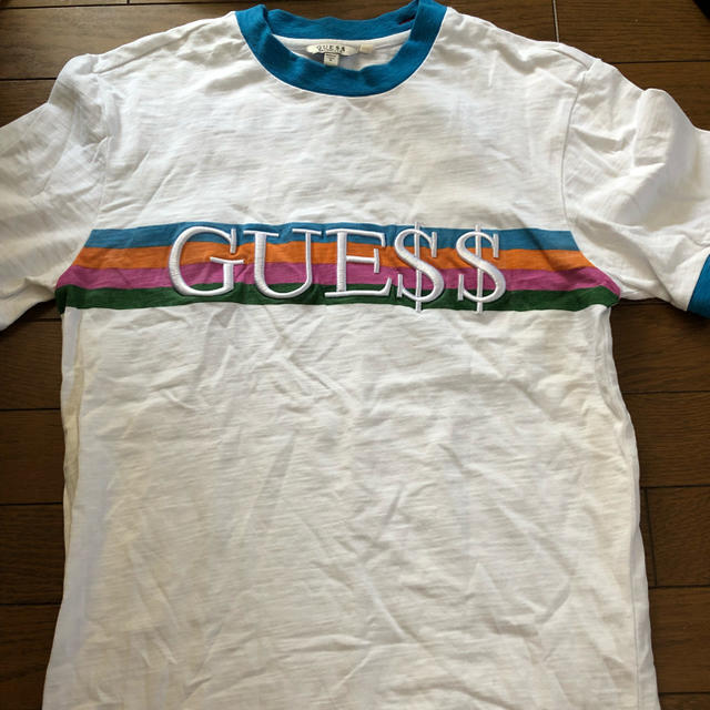 GUESS(ゲス)のGUESS レディースのトップス(Tシャツ(半袖/袖なし))の商品写真