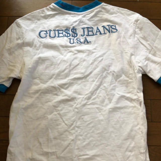 GUESS(ゲス)のGUESS レディースのトップス(Tシャツ(半袖/袖なし))の商品写真