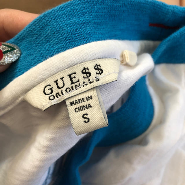 GUESS(ゲス)のGUESS レディースのトップス(Tシャツ(半袖/袖なし))の商品写真