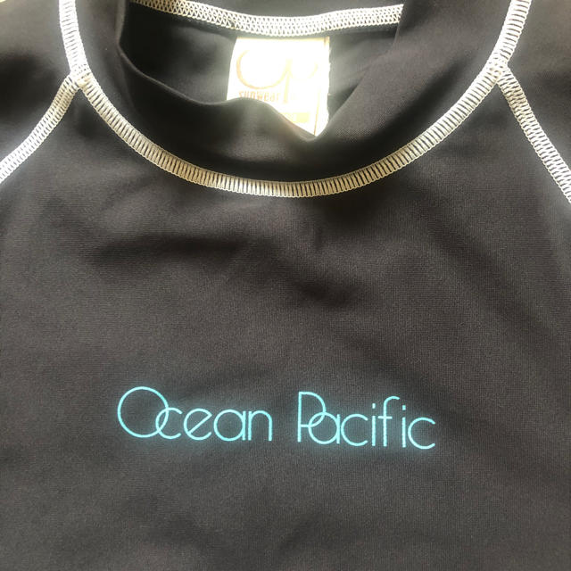 OCEAN PACIFIC(オーシャンパシフィック)のOP ラッシュガード キッズM キッズ/ベビー/マタニティのキッズ服女の子用(90cm~)(水着)の商品写真