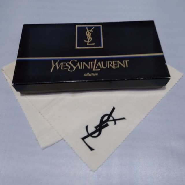 YVES SAINT LAURENT　がま口長財布 3