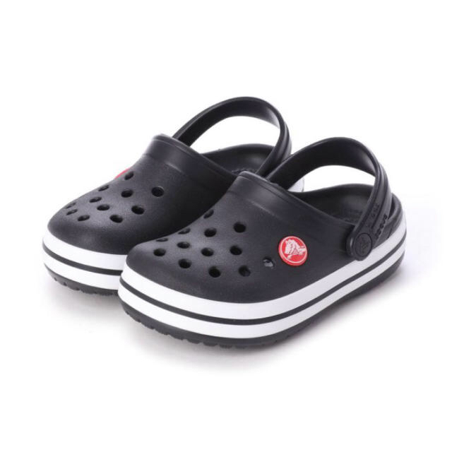 crocs(クロックス)の【新品】今期正規購入！crocsクロックス★人気バンドキッズ★ブラック黒J３ キッズ/ベビー/マタニティのキッズ靴/シューズ(15cm~)(サンダル)の商品写真