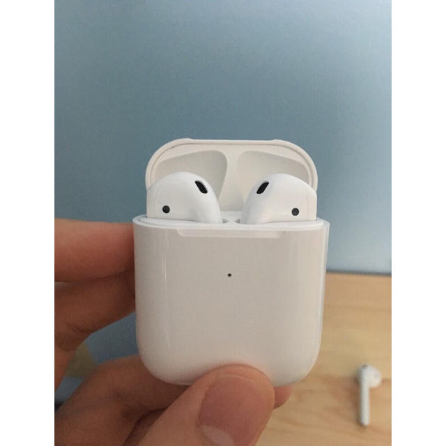 Airpods スマホ/家電/カメラのオーディオ機器(ヘッドフォン/イヤフォン)の商品写真