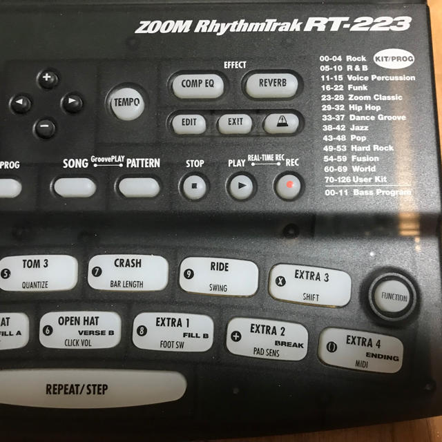 Zoom(ズーム)のリズムマシン ZOOM RT-223 ズーム 付属品完備 美品 楽器のDTM/DAW(その他)の商品写真