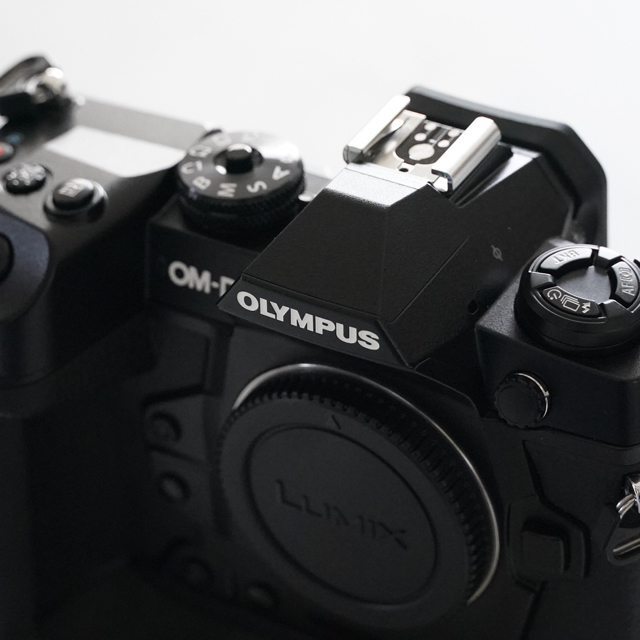 OLYMPUS(オリンパス)のかんた様専用　オリンパス OM-D E-M1X 美品中古 キタムラ5年保証 スマホ/家電/カメラのカメラ(ミラーレス一眼)の商品写真