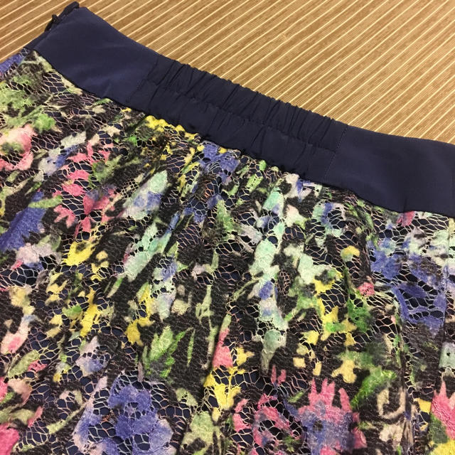 QUEENS COURT(クイーンズコート)の新同 クイーンズコート レースタイトスカート レディースのスカート(ひざ丈スカート)の商品写真
