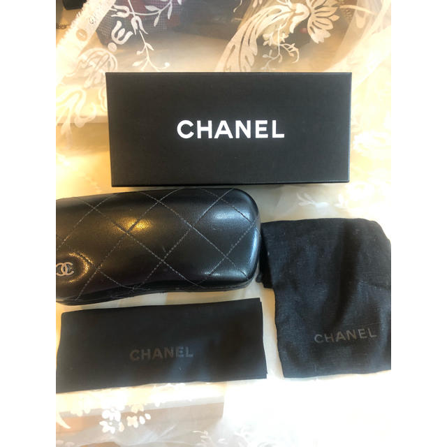 CHANEL(シャネル)のCHANEL サングラスケース レディースのファッション小物(サングラス/メガネ)の商品写真