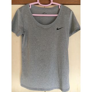 ナイキ(NIKE)のNIKE ナイキ Tシャツ(レディース)(ウェア)