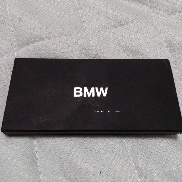 BMW(ビーエムダブリュー)の【新品】BMW　キーホルダー　MISSION：INPOSSIBLE メンズのファッション小物(キーホルダー)の商品写真