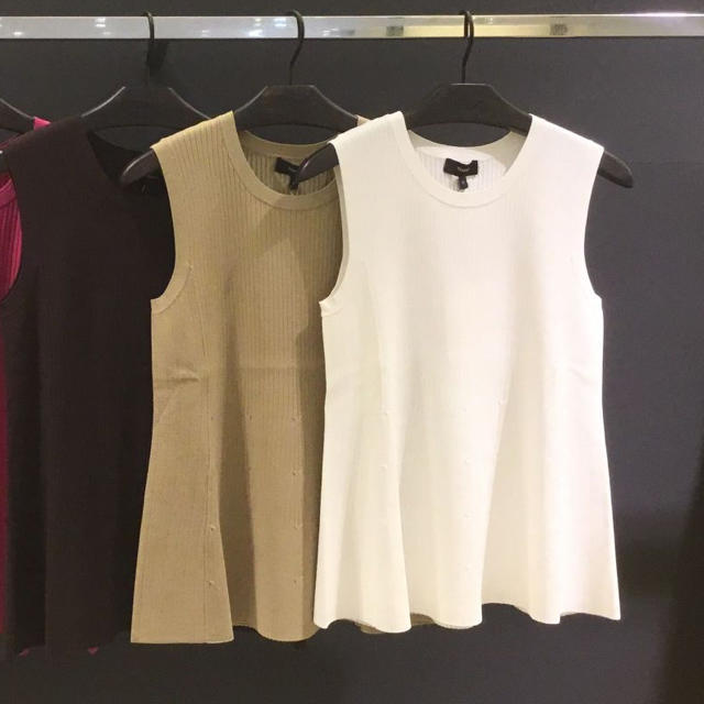 theory - Theory 19SS ペプラムニット ホワイトの通販 by yu♡'s shop