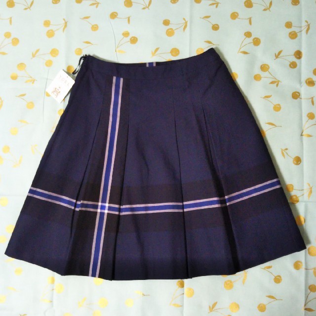Yorkland(ヨークランド)のYork　スカート レディースのスカート(ひざ丈スカート)の商品写真