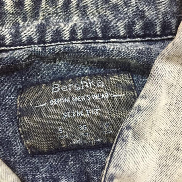 Bershka(ベルシュカ)のベルシュカ☆デニムシャツ メンズのトップス(シャツ)の商品写真