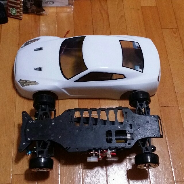 BUYER様専用　　ドリパケ フルセット　R35 ボディ　　　ラジコン　ドリフト エンタメ/ホビーのおもちゃ/ぬいぐるみ(ホビーラジコン)の商品写真