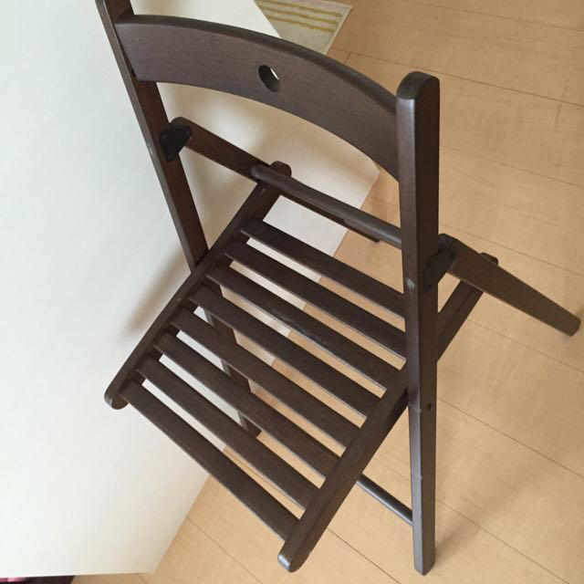 折りたたみイス 2脚 インテリア/住まい/日用品の椅子/チェア(折り畳みイス)の商品写真