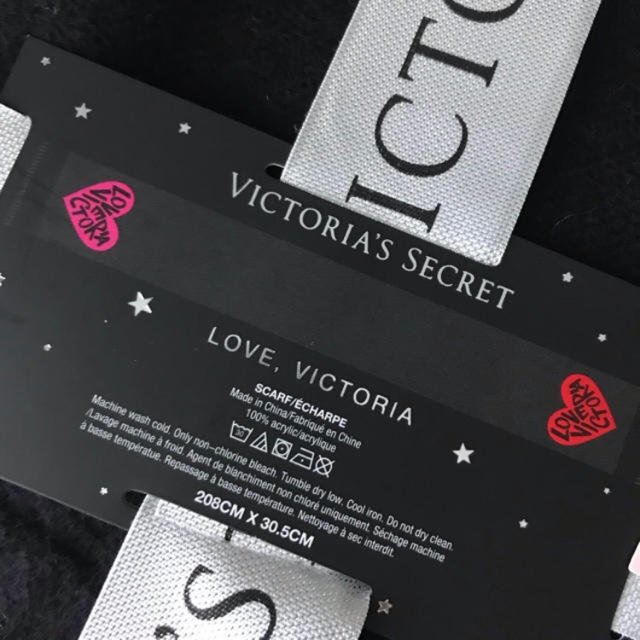 Victoria's Secret(ヴィクトリアズシークレット)の新品ヴィクトリアシークレット マフラー ハート レディースのファッション小物(マフラー/ショール)の商品写真