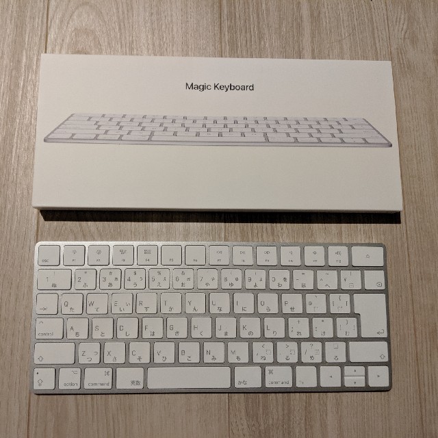 Apple(アップル)のMagic Keyboard A1644 スマホ/家電/カメラのPC/タブレット(PC周辺機器)の商品写真