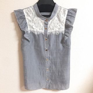 ジルバイジルスチュアート(JILL by JILLSTUART)の美品♡レースストライプブラウス♡ネイビー(シャツ/ブラウス(半袖/袖なし))