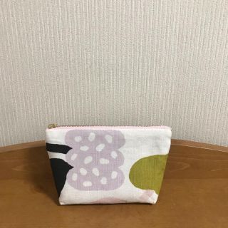 トゥッティフルッティ♡ピンク♡マチ付きポーチ 小 カウニステ kauniste(ポーチ)