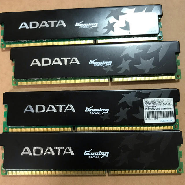 ADATA ゲーミングメモリ16GB 4枚セット1年間