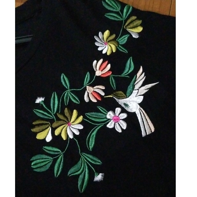 URBAN RESEARCH(アーバンリサーチ)のアーバンリサーチ 刺繍Ｔシャツ レディースのトップス(Tシャツ(半袖/袖なし))の商品写真