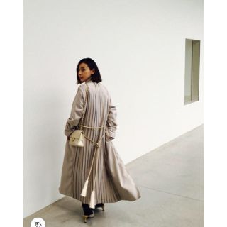 アメリヴィンテージ(Ameri VINTAGE)の値下げ【新品タグ付】アメリ BACK PLEATS JACKET (チェスターコート)