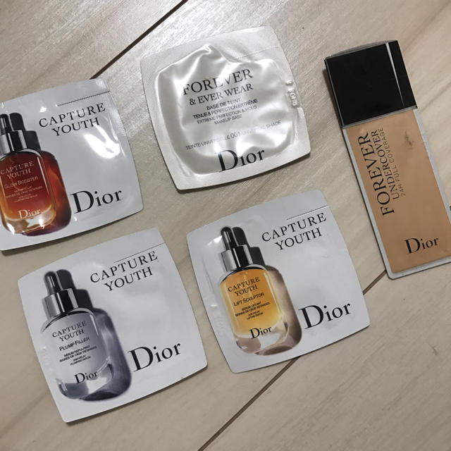 Dior(ディオール)のDior 美容液セット コスメ/美容のスキンケア/基礎化粧品(美容液)の商品写真