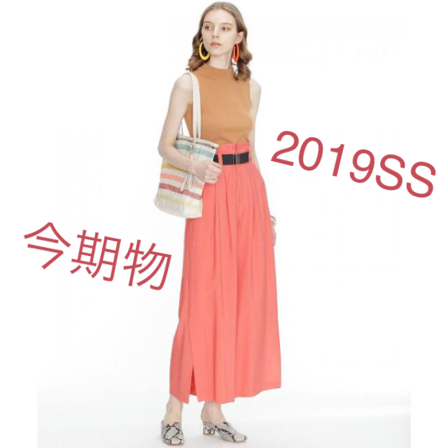 GRACE CONTINENTAL(グレースコンチネンタル)の今期物新品♡グレースコンチネンタル♡2019SSサイドベンツワイドパンツ レディースのパンツ(カジュアルパンツ)の商品写真