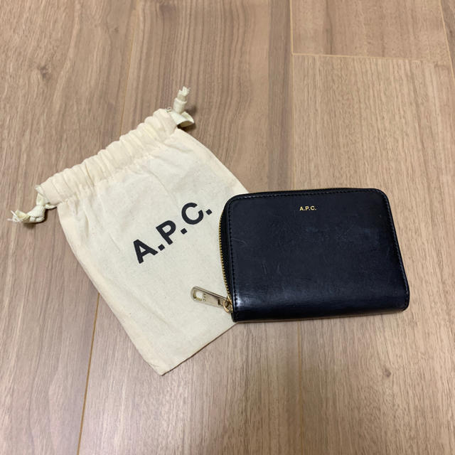 A.P.C(アーペーセー)のA.P.C 財布 ブラック レディースのファッション小物(財布)の商品写真