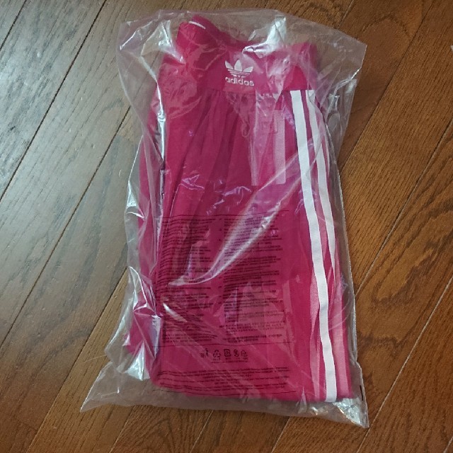 adidas(アディダス)のadidas トラックトップ  ピンク スカート レディースのジャケット/アウター(その他)の商品写真