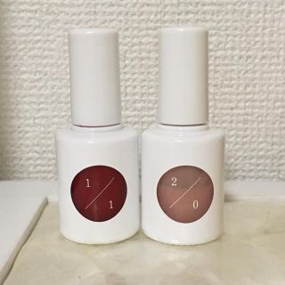 コスメキッチン(Cosme Kitchen)のuka ウカ カラーベースコート ゼロ 2/0&レッドスタディ ワン 1/1(マニキュア)