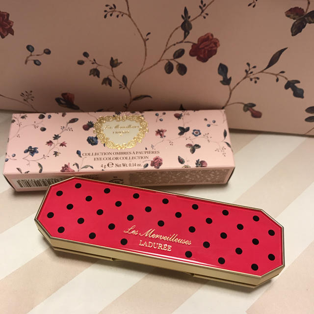 Les Merveilleuses LADUREE(レメルヴェイユーズラデュレ)の新品 ラデュレ♡アイカラーコレクション 03 コスメ/美容のベースメイク/化粧品(アイシャドウ)の商品写真